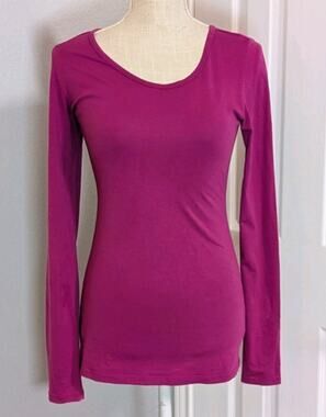 Peruvian Connection Pima Cotton Long Sleeve tee size XS Magenta